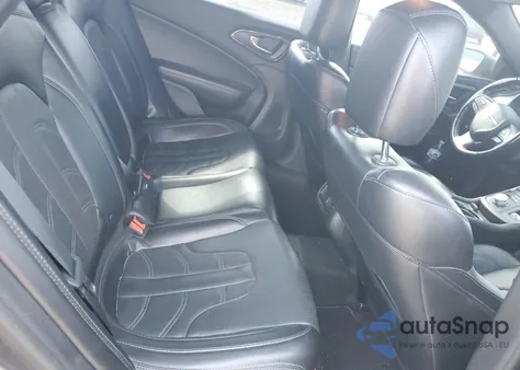 2015 Chrysler 200 S from USA, damaged, VIN 1C3CCCDG3FN624047